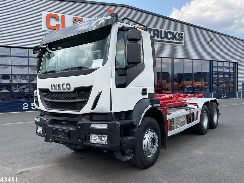 Iveco AD260T 6x4 Euro 6 AJK 20 haakarmsysteem - Kamion sa hidrauličnom kukom: slika 2 Iveco AD260T 6x4 Euro 6 AJK 20 haakarmsysteem - Kamion sa hidrauličnom kukom: slika 2