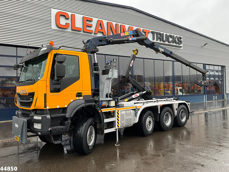 Iveco Trakker AD380T41W 8x6 Euro 6 HMF 19 Tonmeter Z-kraan - Kamion sa hidrauličnom kukom, Kamion sa dizalicom: slika 1 Iveco Trakker AD380T41W 8x6 Euro 6 HMF 19 Tonmeter Z-kraan - Kamion sa hidrauličnom kukom, Kamion sa dizalicom: slika 1