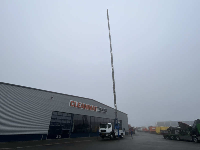 MAN TGM 15.290 Klaas 35 meter Dachdecker Kran - Kamion sa dizalicom: slika 4 MAN TGM 15.290 Klaas 35 meter Dachdecker Kran - Kamion sa dizalicom: slika 4