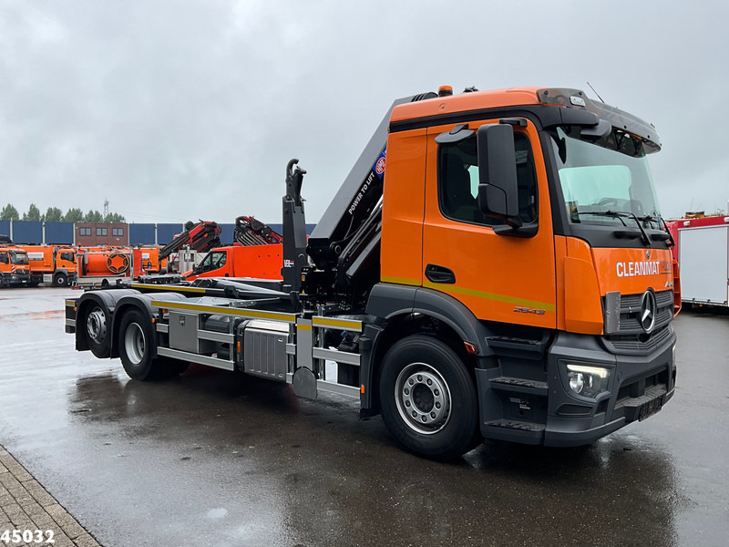 Mercedes-Benz ACTROS 2543 HMF 23 Tonmeter laadkraan - Kamion sa hidrauličnom kukom: slika 5 Mercedes-Benz ACTROS 2543 HMF 23 Tonmeter laadkraan - Kamion sa hidrauličnom kukom: slika 5