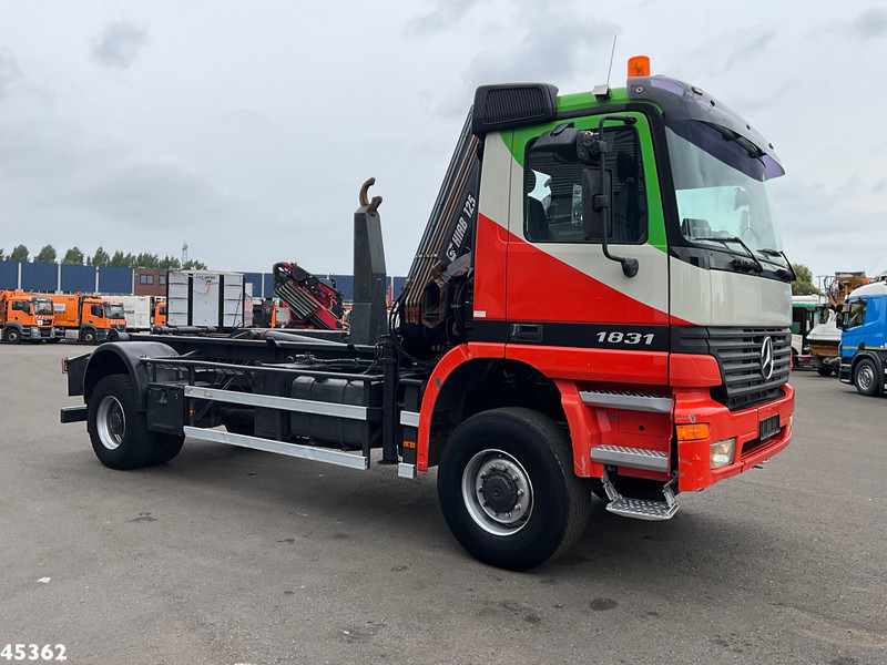 Mercedes-Benz Actros 1931 AK 4x4 Hiab 12 Tonmeter laadkraan - Kamion sa hidrauličnom kukom, Kamion sa dizalicom: slika 3 Mercedes-Benz Actros 1931 AK 4x4 Hiab 12 Tonmeter laadkraan - Kamion sa hidrauličnom kukom, Kamion sa dizalicom: slika 3