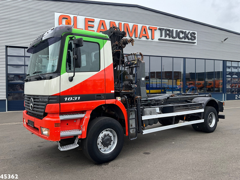 Mercedes-Benz Actros 1931 AK 4x4 Hiab 12 Tonmeter laadkraan - Kamion sa hidrauličnom kukom, Kamion sa dizalicom: slika 2 Mercedes-Benz Actros 1931 AK 4x4 Hiab 12 Tonmeter laadkraan - Kamion sa hidrauličnom kukom, Kamion sa dizalicom: slika 2