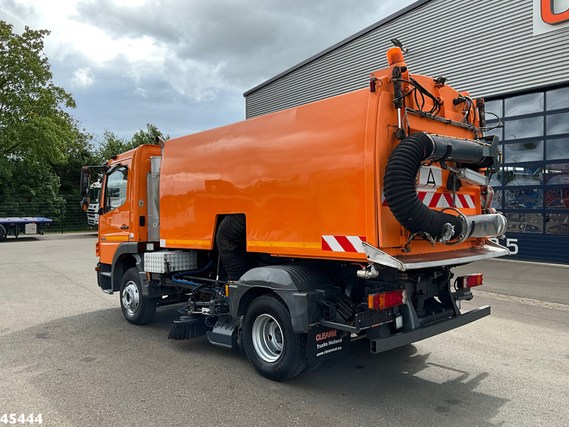 Mercedes-Benz Atego 1018 Brock Left and right sweeper Just 141.848 km! - Autočistilica: slika 2 Mercedes-Benz Atego 1018 Brock Left and right sweeper Just 141.848 km! - Autočistilica: slika 2