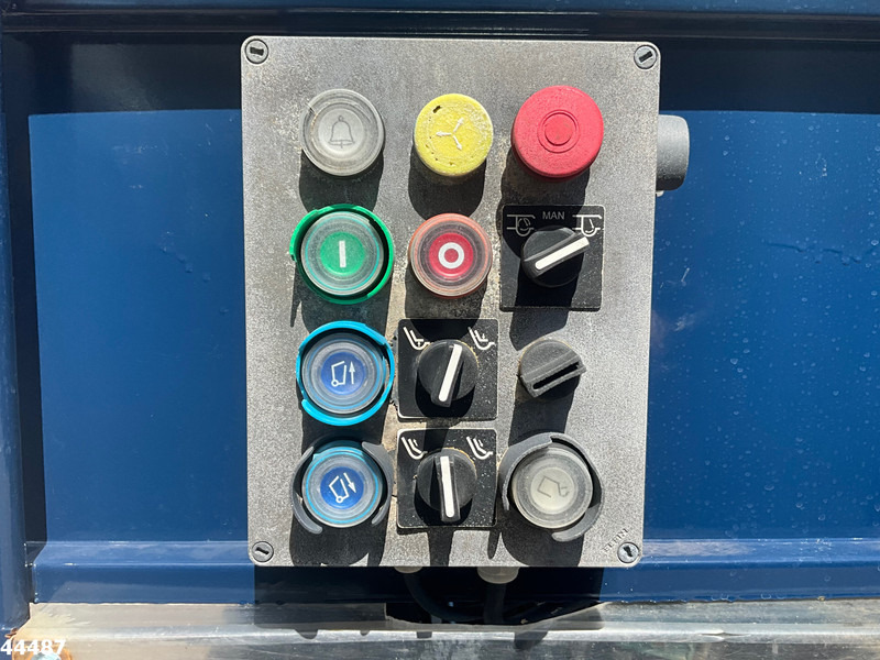 Kamion za smeće Mercedes-Benz Atego 1524 Euro 6 Fratelli Mazzocchia 12m²: slika 12 Kamion za smeće Mercedes-Benz Atego 1524 Euro 6 Fratelli Mazzocchia 12m²: slika 12