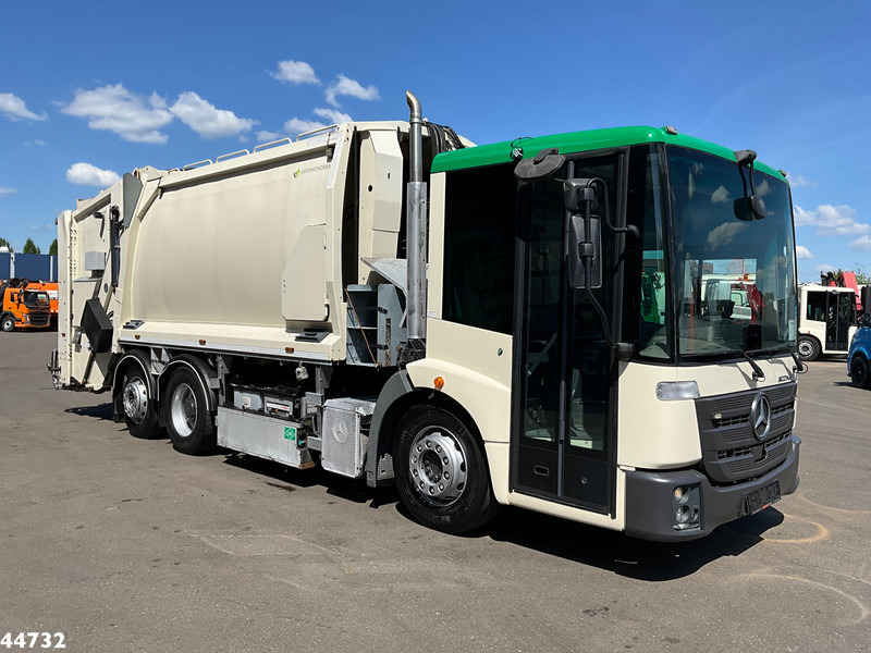 Mercedes-Benz Econic 2630 Euro 6 CNG Norba MF 300 18m³ 2 compartimenten just 137.620 km! - Kamion za smeće: slika 4 Mercedes-Benz Econic 2630 Euro 6 CNG Norba MF 300 18m³ 2 compartimenten just 137.620 km! - Kamion za smeće: slika 4