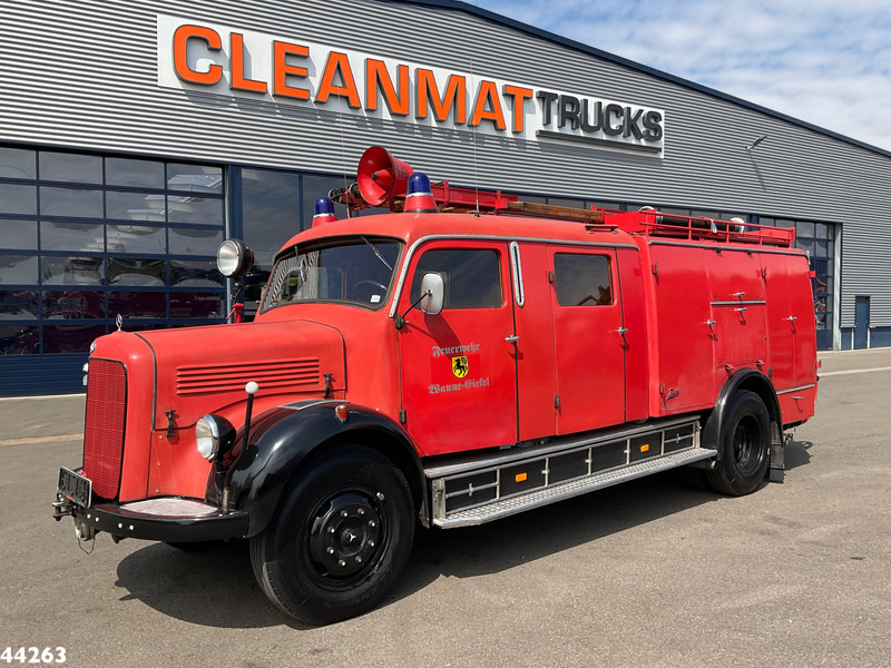 Mercedes-Benz LF 311 Oldtimer Feuerwehrfahrzeug Just 35.940 km! - Vatrogasni kamion: slika 1 Mercedes-Benz LF 311 Oldtimer Feuerwehrfahrzeug Just 35.940 km! - Vatrogasni kamion: slika 1