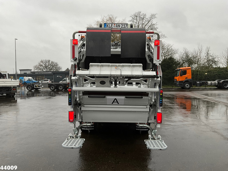 Mitsubishi Canter 9C18 Zoeller 7m³ - Kamion za smeće: slika 4 Mitsubishi Canter 9C18 Zoeller 7m³ - Kamion za smeće: slika 4