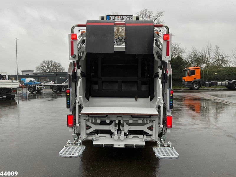 Mitsubishi Canter 9C18 Zoeller 7m³ - Kamion za smeće: slika 3 Mitsubishi Canter 9C18 Zoeller 7m³ - Kamion za smeće: slika 3