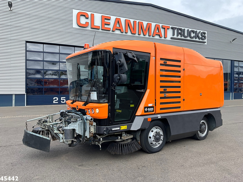 Ravo 540 CD Euro 6 with 3-rd brush - Autočistilica: slika 2 Ravo 540 CD Euro 6 with 3-rd brush - Autočistilica: slika 2