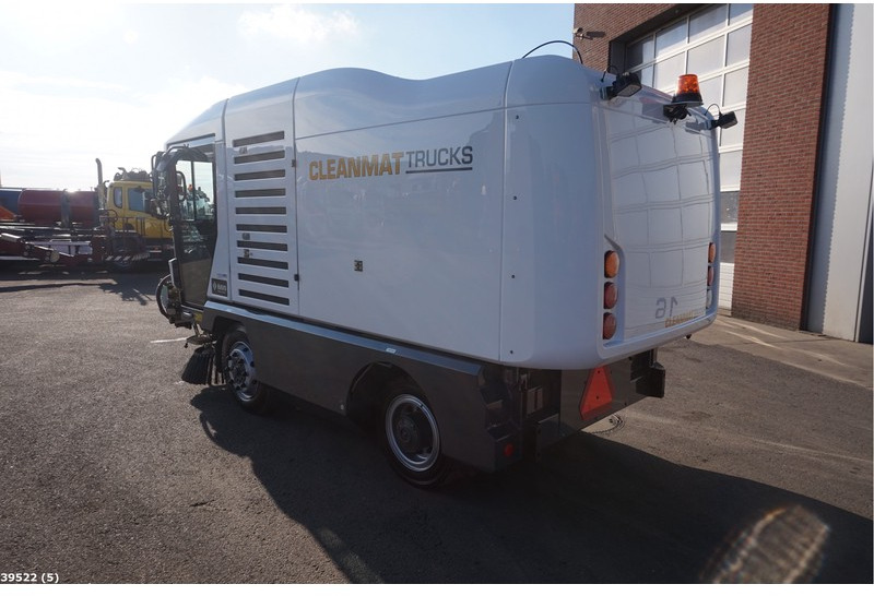 Ravo 540 CD with 3-rd brush - Autočistilica: slika 2 Ravo 540 CD with 3-rd brush - Autočistilica: slika 2