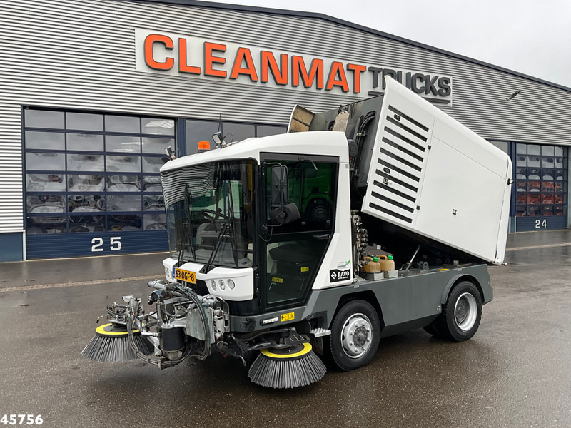 Ravo 580 with 3-rd brush - Autočistilica: slika 1 Ravo 580 with 3-rd brush - Autočistilica: slika 1