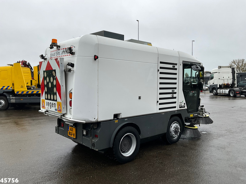 Ravo 580 with 3-rd brush - Autočistilica: slika 5 Ravo 580 with 3-rd brush - Autočistilica: slika 5