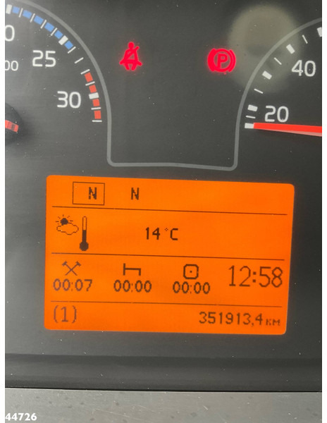 Kamion sa zatvorenim sandukom Volvo FL 250 Euro 6 met Dhollandia laadklep: slika 18