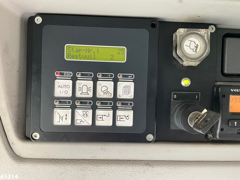 Volvo FL 260 Zoeller 14m³ Volvo FL 260 Zoeller 14m³: slika 18