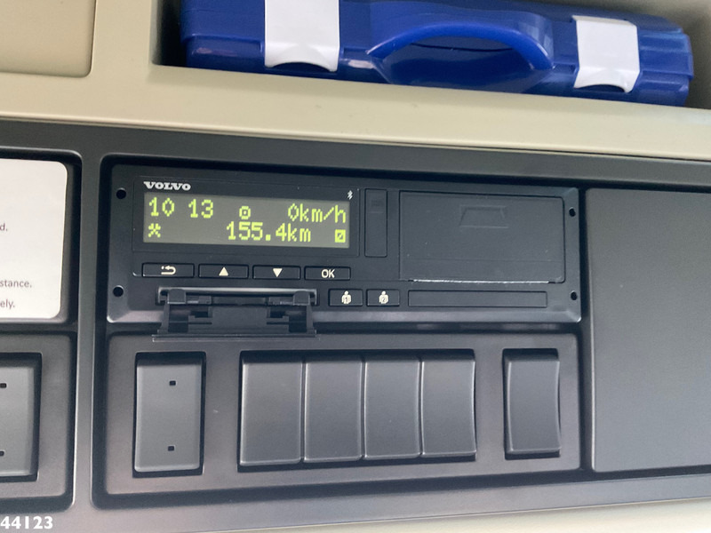 Kamion sa hidrauličnom kukom, Kamion sa dizalicom Volvo FM 420 8x2 Hiab 25 Tonmeter laadkraan Welvaarts laadkraan weegsysteem: slika 16