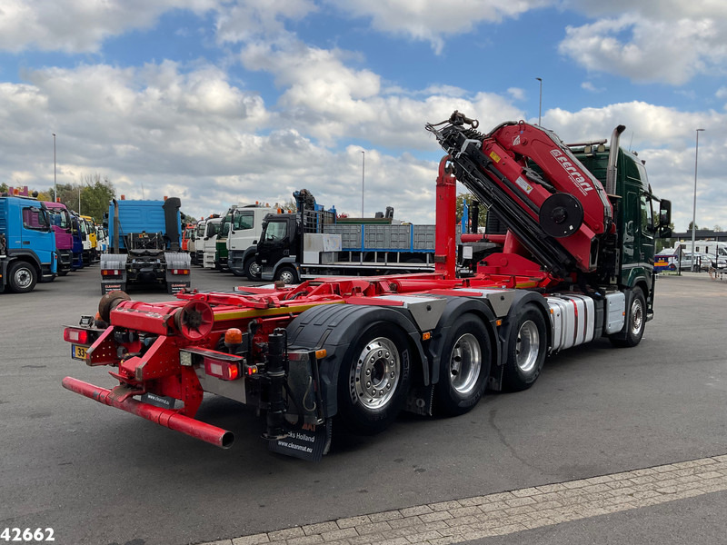 Volvo FM 460 8x4 TRIDEM Euro 6 32 Tonmeter laadkraan - Kamion sa hidrauličnom kukom, Kamion sa dizalicom: slika 4 Volvo FM 460 8x4 TRIDEM Euro 6 32 Tonmeter laadkraan - Kamion sa hidrauličnom kukom, Kamion sa dizalicom: slika 4