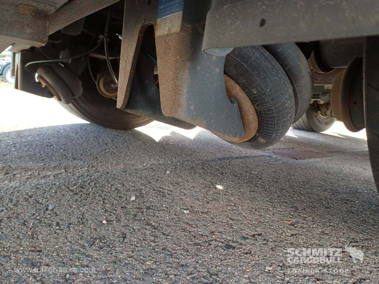 SCHMITZ Auflieger Curtainsider Mega - Poluprikolica sa ceradom: slika 5 SCHMITZ Auflieger Curtainsider Mega - Poluprikolica sa ceradom: slika 5