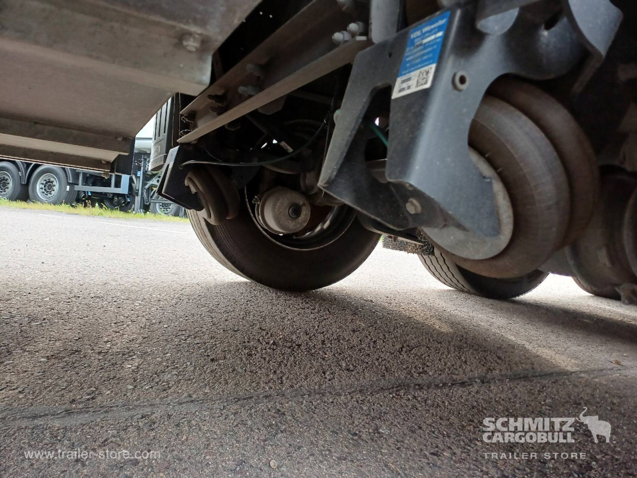 SCHMITZ Auflieger Curtainsider Standard - Poluprikolica sa ceradom: slika 4 SCHMITZ Auflieger Curtainsider Standard - Poluprikolica sa ceradom: slika 4