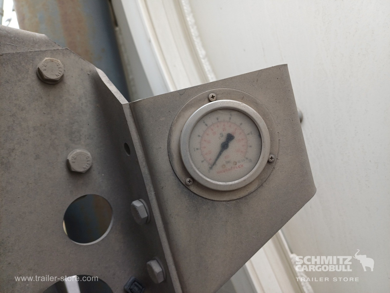 Poluprikolica istovarivača SCHMITZ Auflieger Kipper Alukastenmulde 24m³: slika 11 Poluprikolica istovarivača SCHMITZ Auflieger Kipper Alukastenmulde 24m³: slika 11