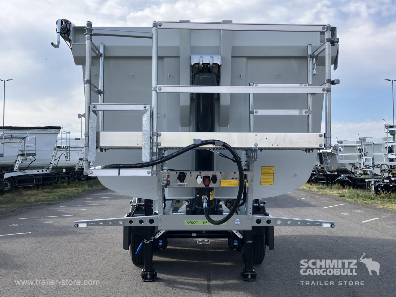 Poluprikolica istovarivača novi SCHMITZ Auflieger Kipper Stahlrundmulde 29m³: slika 8