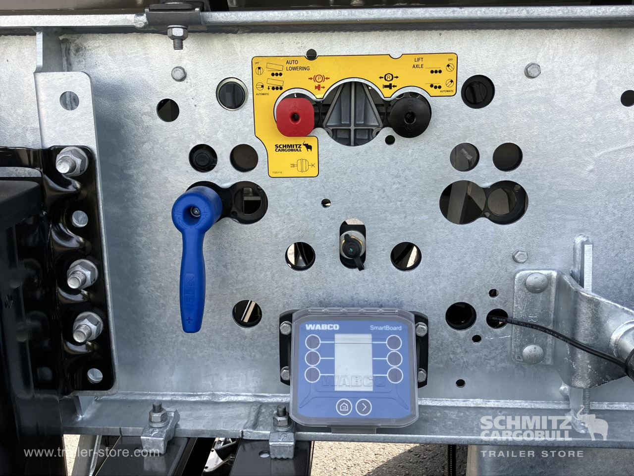 SCHMITZ Auflieger Kipper Stahlrundmulde 29m³ - Poluprikolica istovarivača: slika 3 SCHMITZ Auflieger Kipper Stahlrundmulde 29m³ - Poluprikolica istovarivača: slika 3