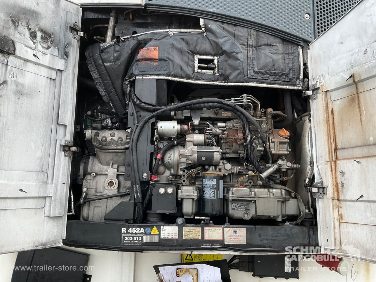 KRONE Reefer Standard Taillift - Izotermička poluprikolica: slika 2 KRONE Reefer Standard Taillift - Izotermička poluprikolica: slika 2