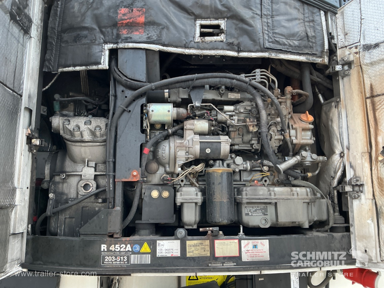 KRONE Reefer Standard Taillift - Izotermička poluprikolica: slika 2 KRONE Reefer Standard Taillift - Izotermička poluprikolica: slika 2