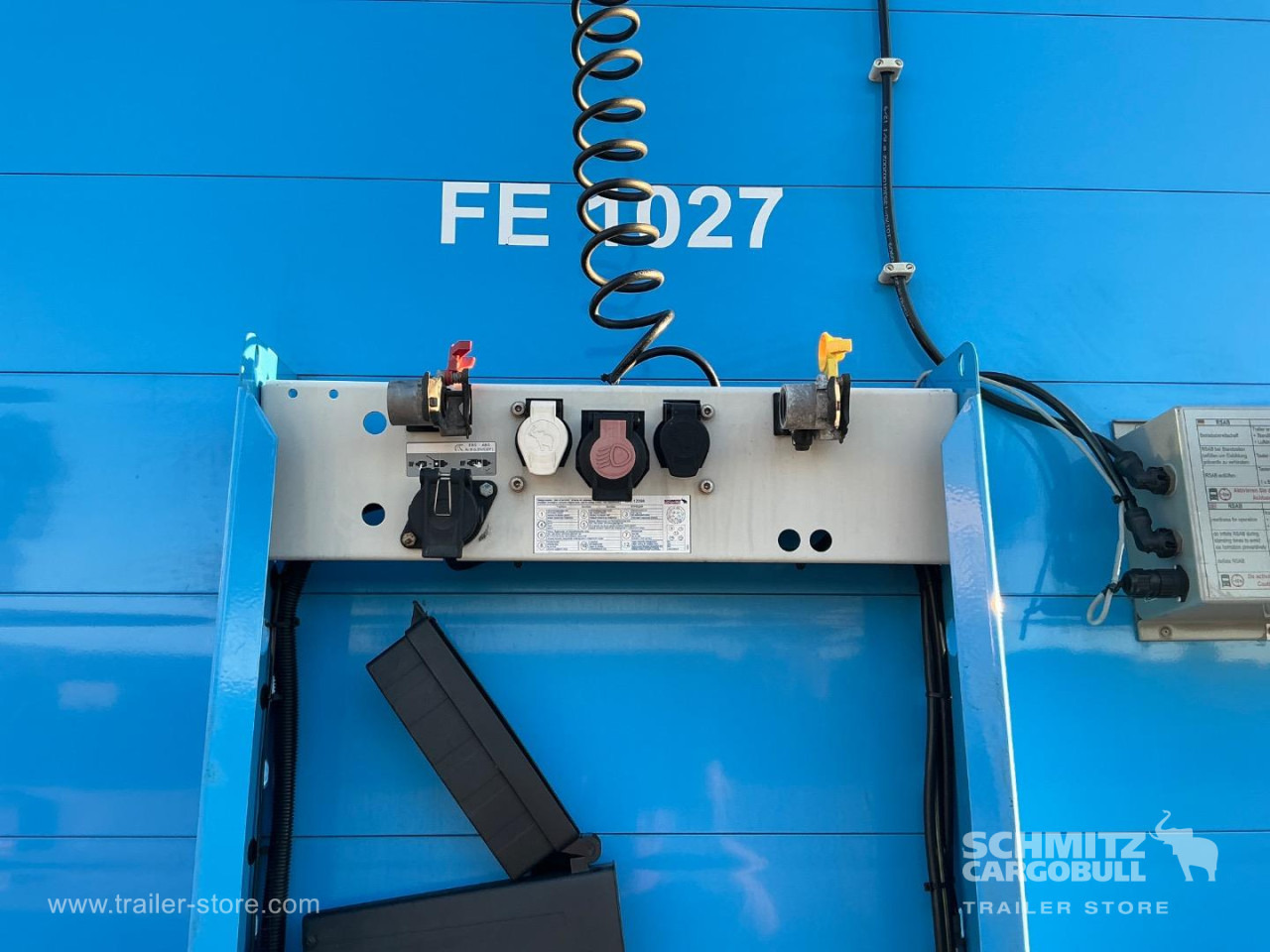 SCHMITZ Curtainsider Standard - Poluprikolica sa ceradom: slika 4 SCHMITZ Curtainsider Standard - Poluprikolica sa ceradom: slika 4