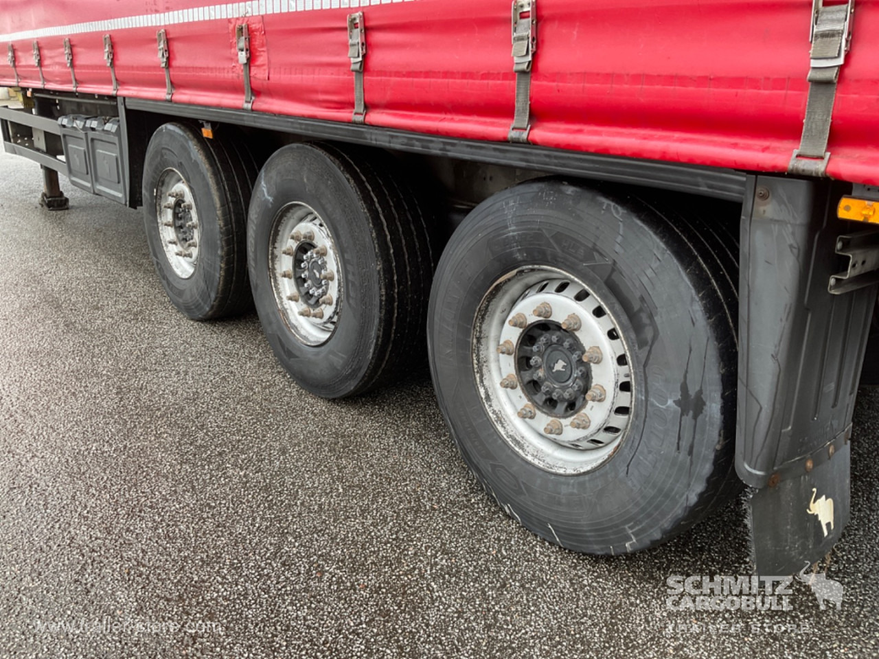 SCHMITZ Curtainsider Standard Forklift holder - Poluprikolica sa ceradom: slika 3 SCHMITZ Curtainsider Standard Forklift holder - Poluprikolica sa ceradom: slika 3