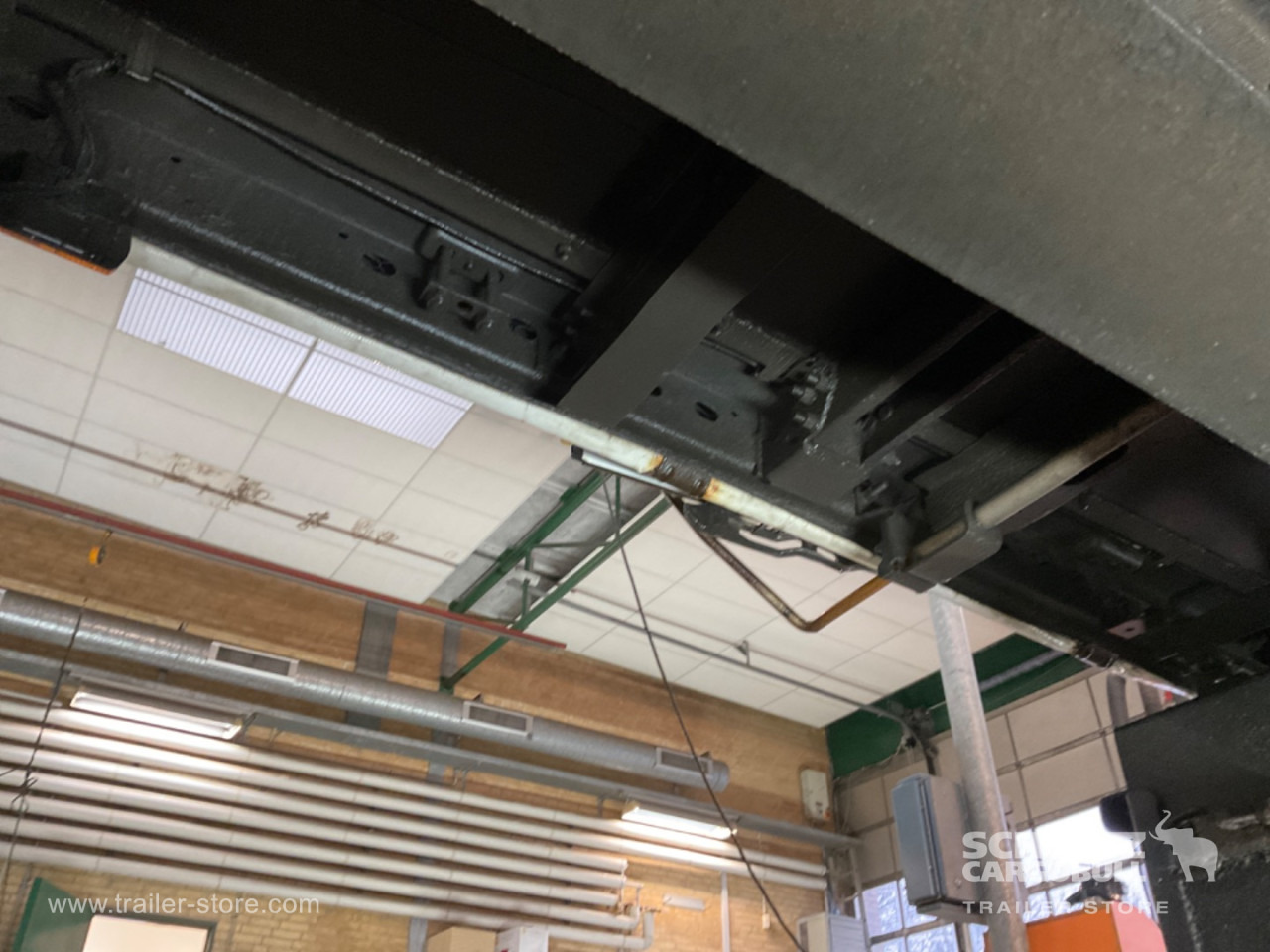 SCHMITZ Curtainsider Standard Forklift holder - Poluprikolica sa ceradom: slika 2 SCHMITZ Curtainsider Standard Forklift holder - Poluprikolica sa ceradom: slika 2