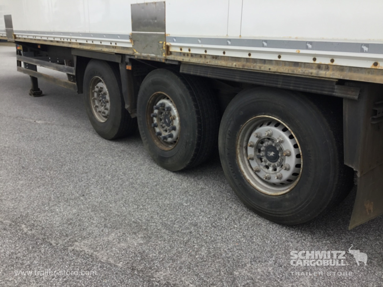 SCHMITZ Dryfreight Standard - Poluprikolica sa zatvorenim sandukom: slika 4 SCHMITZ Dryfreight Standard - Poluprikolica sa zatvorenim sandukom: slika 4