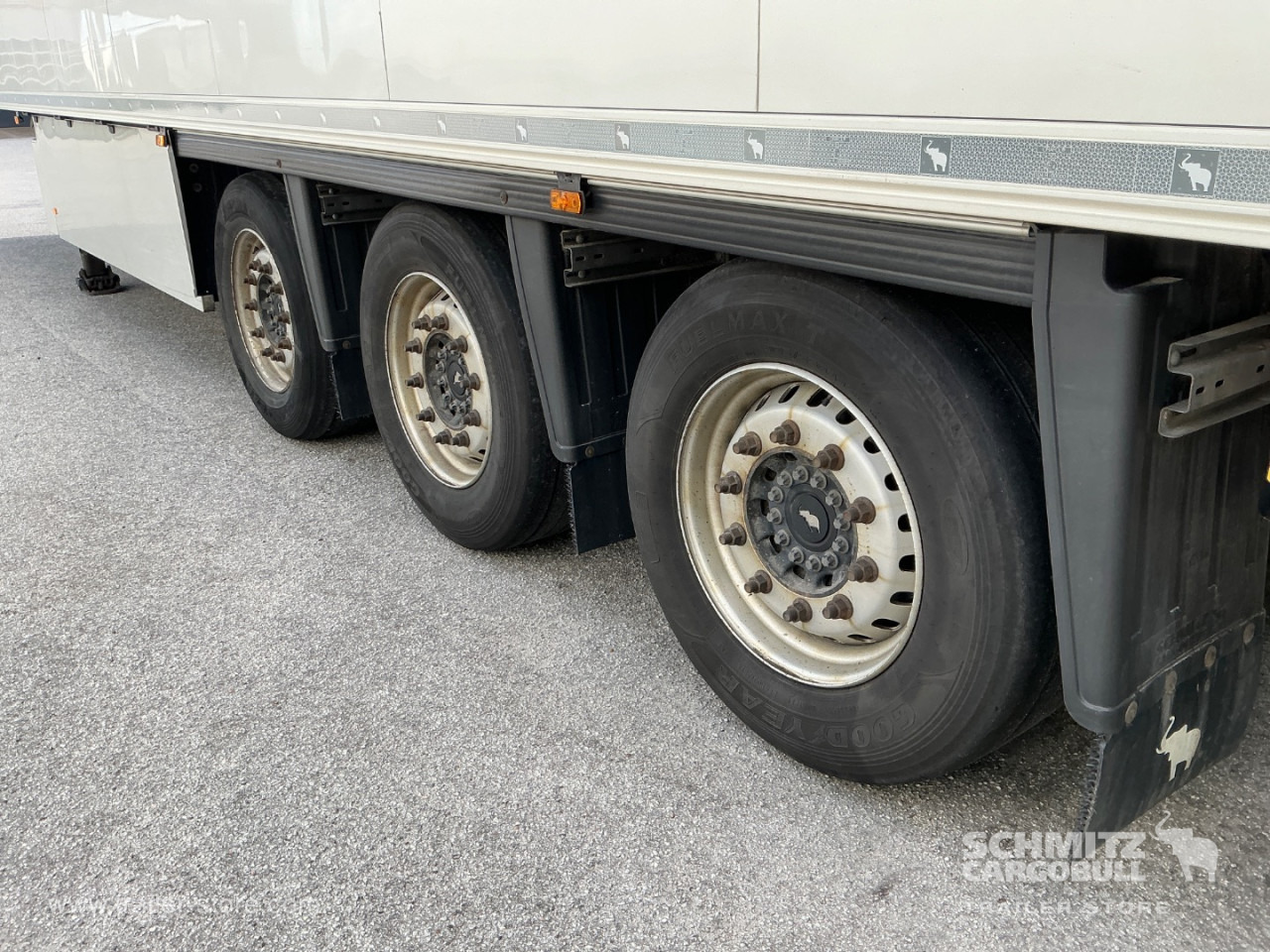 SCHMITZ Reefer Meat hanging system - Izotermička poluprikolica: slika 5 SCHMITZ Reefer Meat hanging system - Izotermička poluprikolica: slika 5