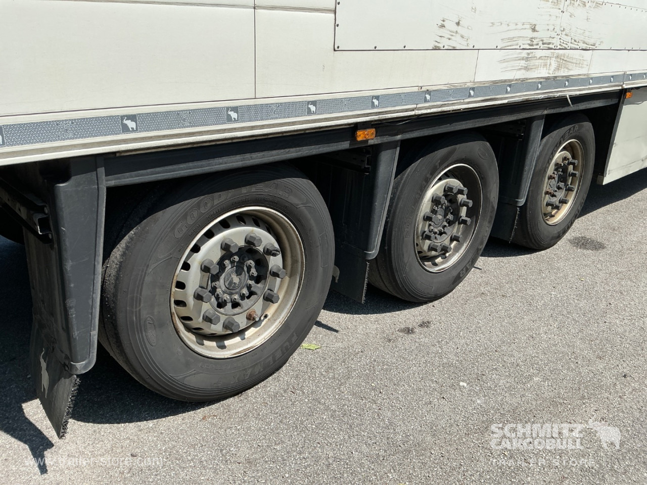 SCHMITZ Reefer Multitemp Double deck - Izotermička poluprikolica: slika 3 SCHMITZ Reefer Multitemp Double deck - Izotermička poluprikolica: slika 3