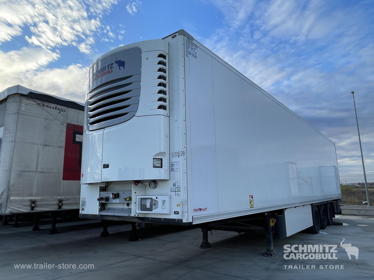 SCHMITZ Semiremolque Frigo Standard - Izotermička poluprikolica: slika 5 SCHMITZ Semiremolque Frigo Standard - Izotermička poluprikolica: slika 5