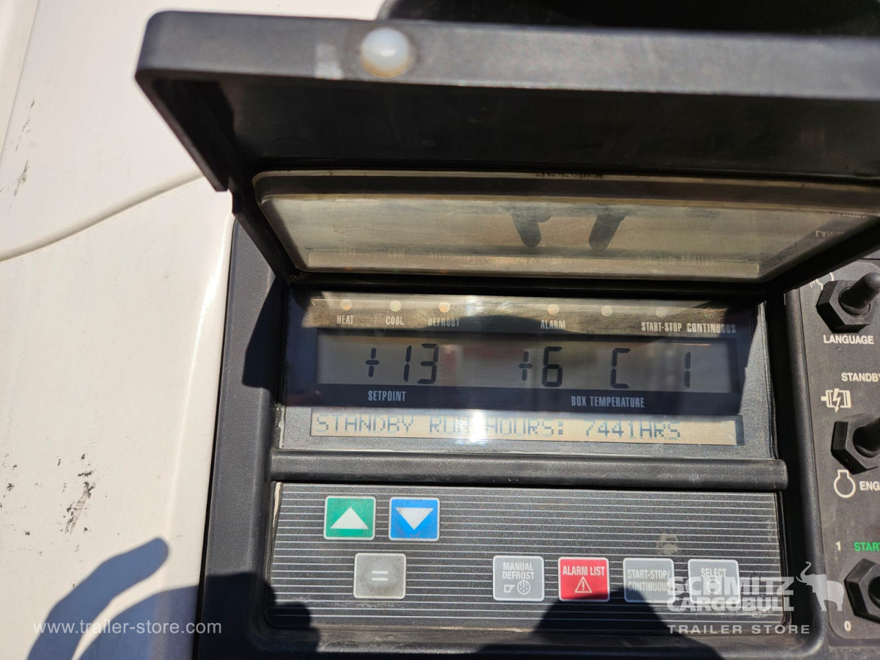 SCHMITZ Reefer Multitemp Taillift - Izotermička poluprikolica: slika 4 SCHMITZ Reefer Multitemp Taillift - Izotermička poluprikolica: slika 4