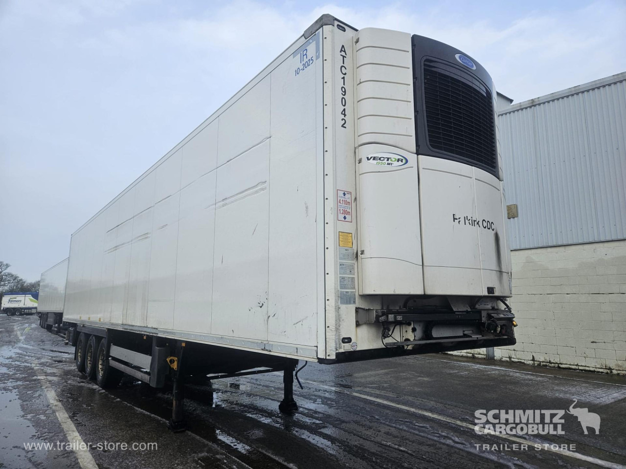 SCHMITZ Reefer Multitemp - Izotermička poluprikolica: slika 1 SCHMITZ Reefer Multitemp - Izotermička poluprikolica: slika 1