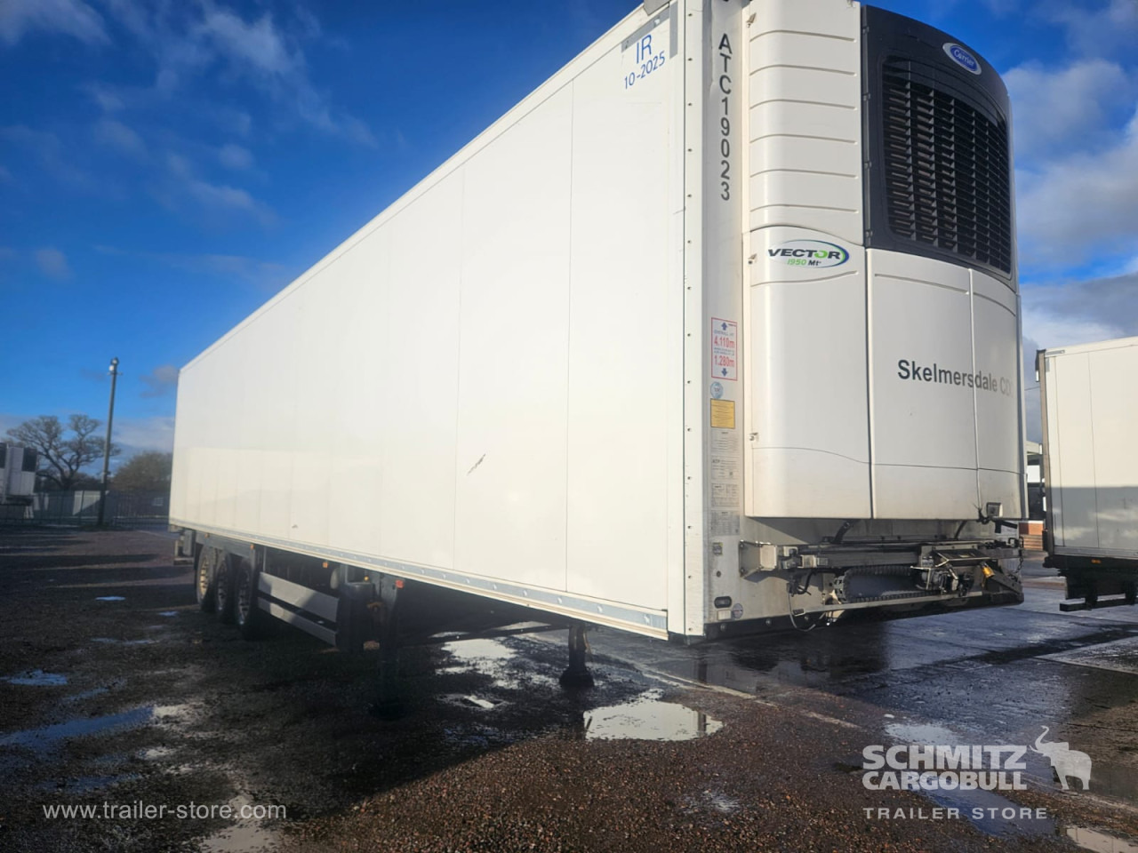 SCHMITZ Reefer Multitemp - Izotermička poluprikolica: slika 1 SCHMITZ Reefer Multitemp - Izotermička poluprikolica: slika 1