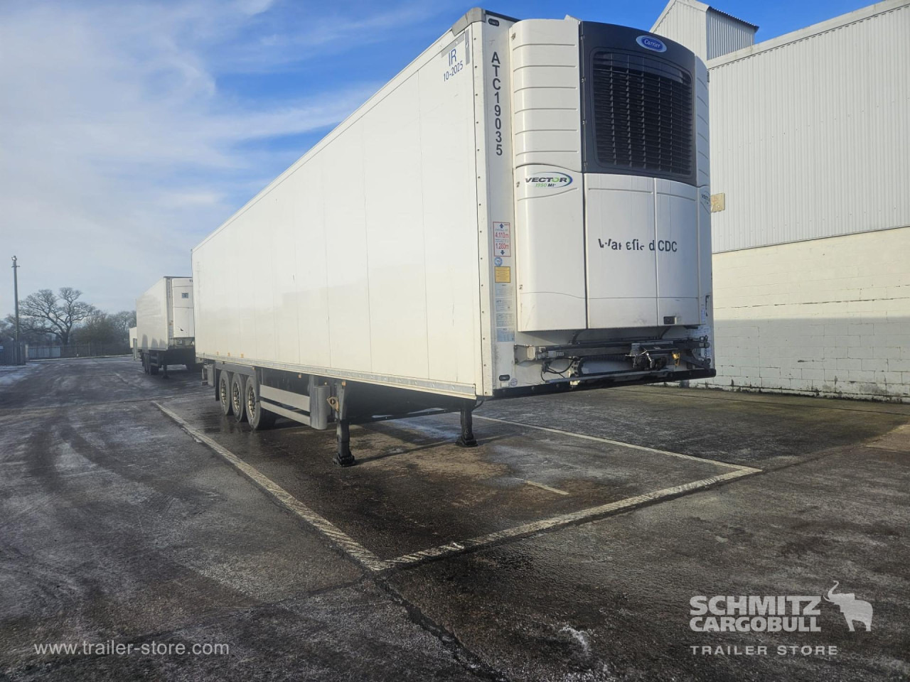 SCHMITZ Reefer Multitemp - Izotermička poluprikolica: slika 1 SCHMITZ Reefer Multitemp - Izotermička poluprikolica: slika 1