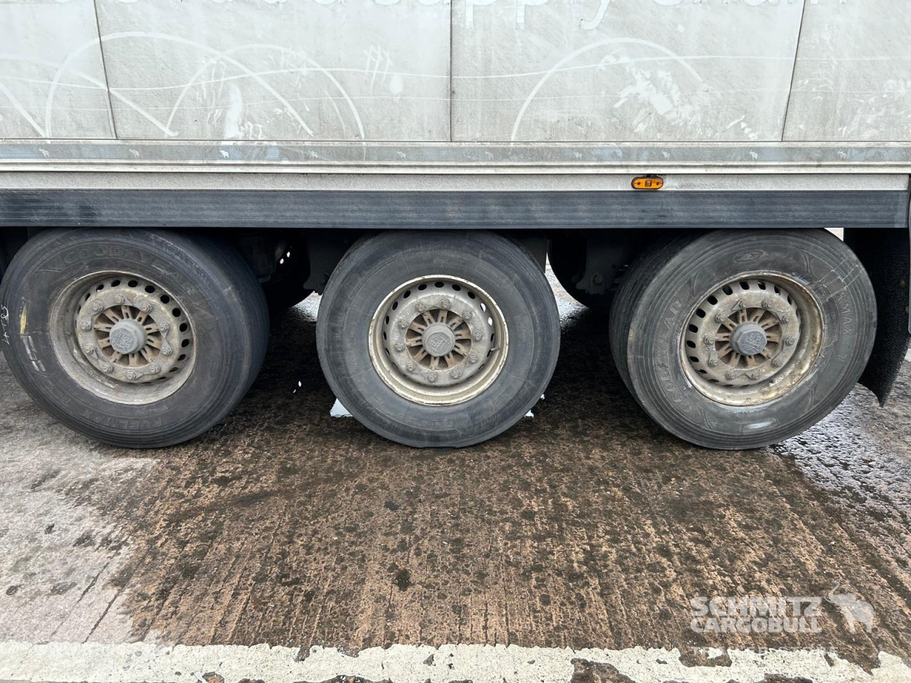 SCHMITZ Reefer Multitemp - Izotermička poluprikolica: slika 2 SCHMITZ Reefer Multitemp - Izotermička poluprikolica: slika 2