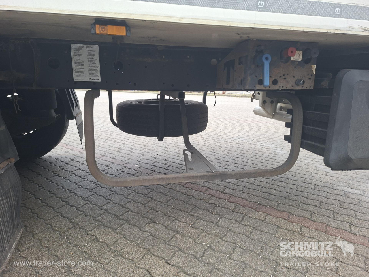 KRONE Reefer Standard Double deck - Izotermička poluprikolica: slika 2 KRONE Reefer Standard Double deck - Izotermička poluprikolica: slika 2