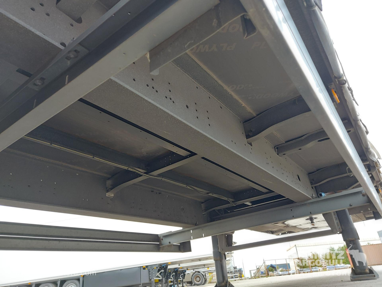 SCHMITZ Tolóponyva Mega - Poluprikolica sa ceradom: slika 2 SCHMITZ Tolóponyva Mega - Poluprikolica sa ceradom: slika 2