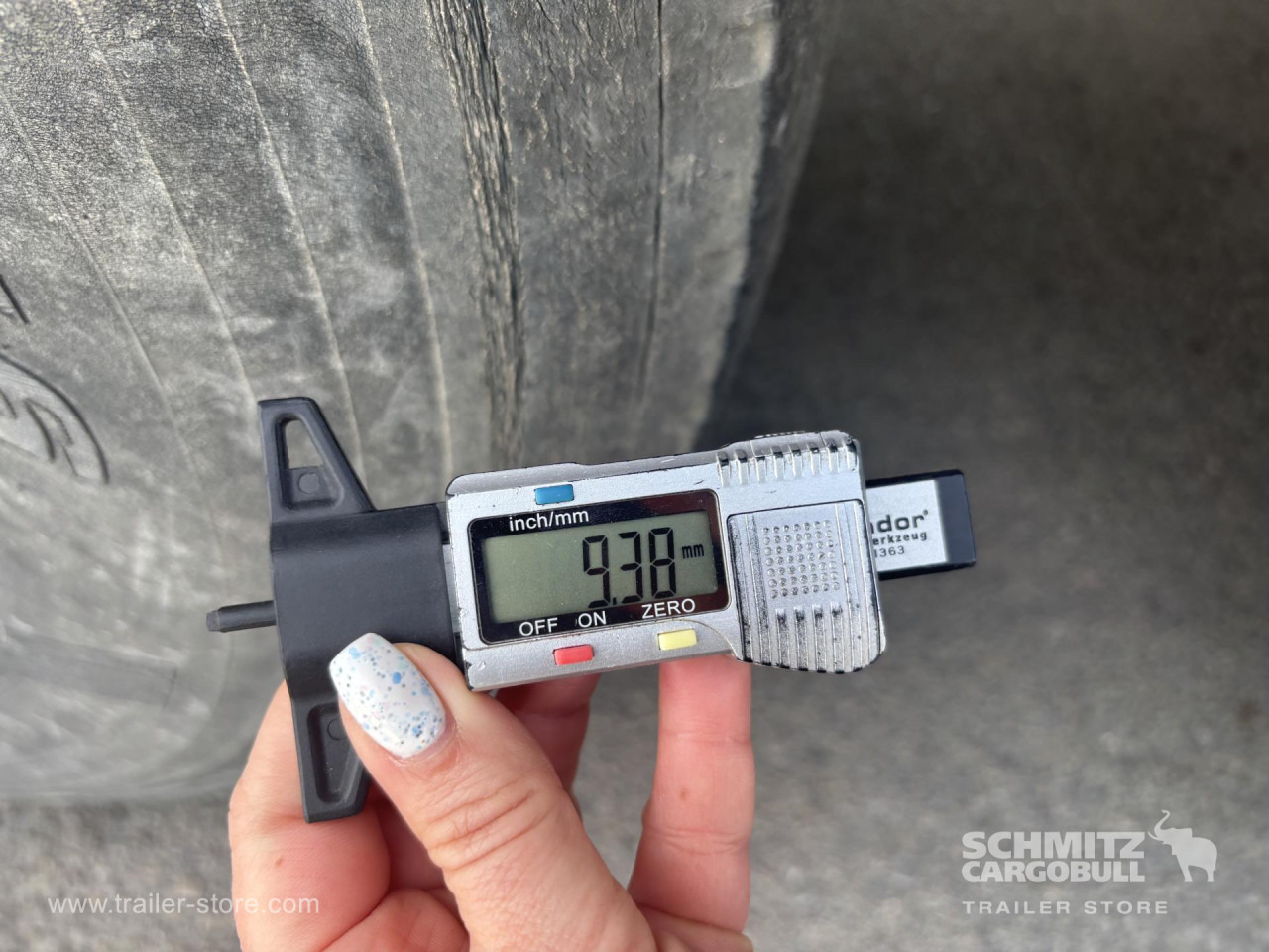 ANDERE Tipper Alu-square sided body 40m³ - Poluprikolica istovarivača: slika 2 ANDERE Tipper Alu-square sided body 40m³ - Poluprikolica istovarivača: slika 2