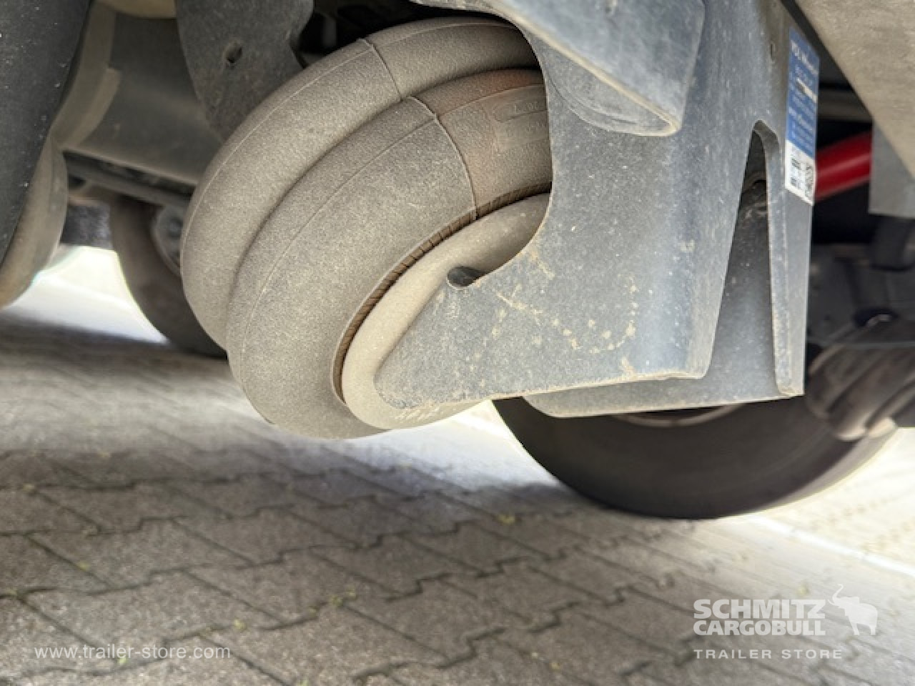 SCHMITZ Oplegger Kasten Standard - Poluprikolica sa zatvorenim sandukom: slika 2 SCHMITZ Oplegger Kasten Standard - Poluprikolica sa zatvorenim sandukom: slika 2