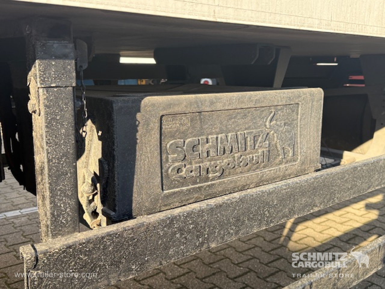 SCHMITZ Oplegger Vries Standard Taillift - Izotermička poluprikolica: slika 5 SCHMITZ Oplegger Vries Standard Taillift - Izotermička poluprikolica: slika 5