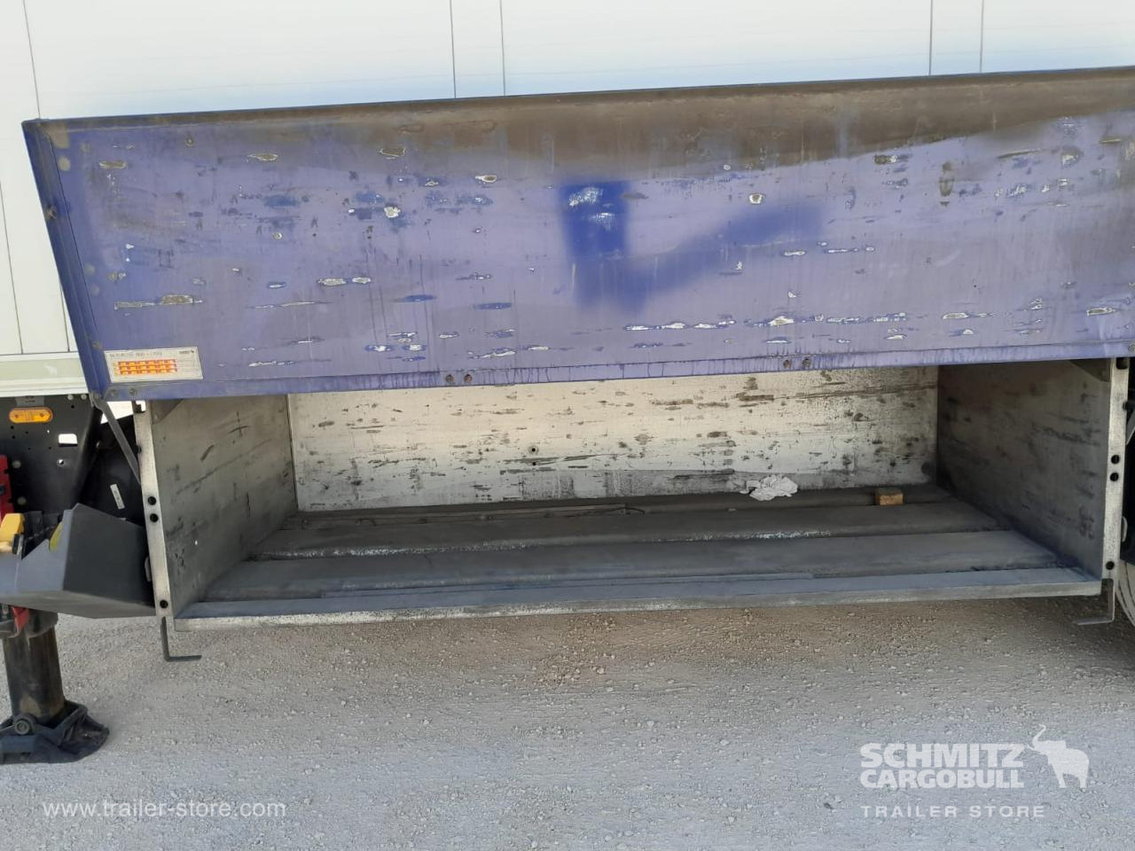SCHMITZ Reefer Standard - Izotermička poluprikolica: slika 2 SCHMITZ Reefer Standard - Izotermička poluprikolica: slika 2