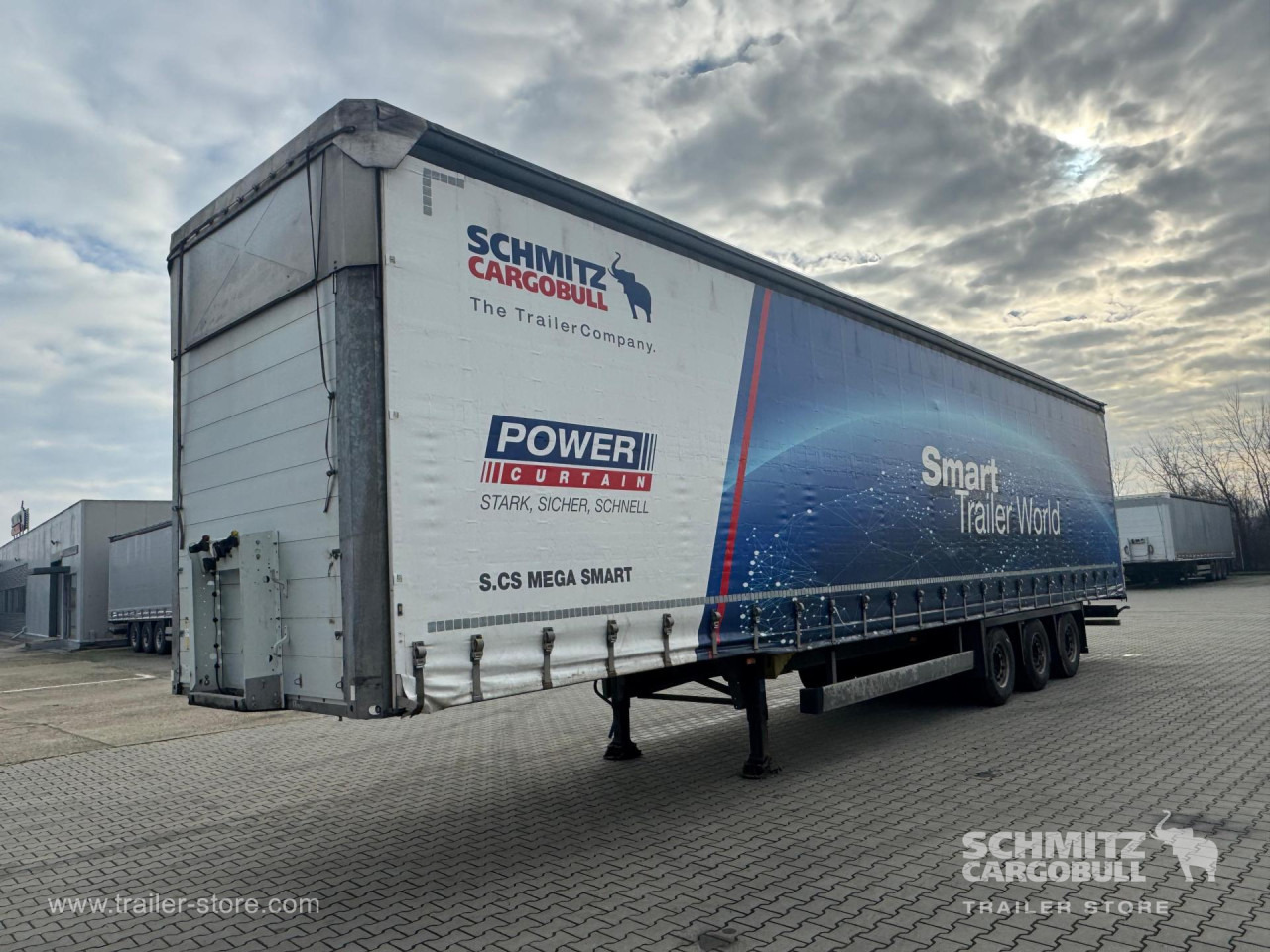 SCHMITZ Curtainsider Mega - Poluprikolica sa ceradom: slika 4 SCHMITZ Curtainsider Mega - Poluprikolica sa ceradom: slika 4