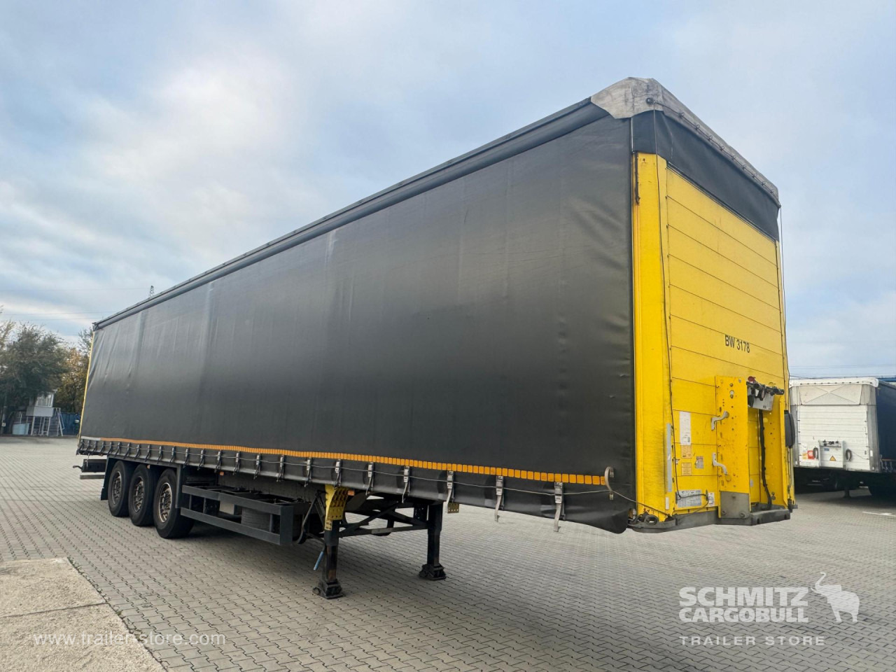 SCHMITZ Curtainsider Standard - Poluprikolica sa ceradom: slika 1 SCHMITZ Curtainsider Standard - Poluprikolica sa ceradom: slika 1