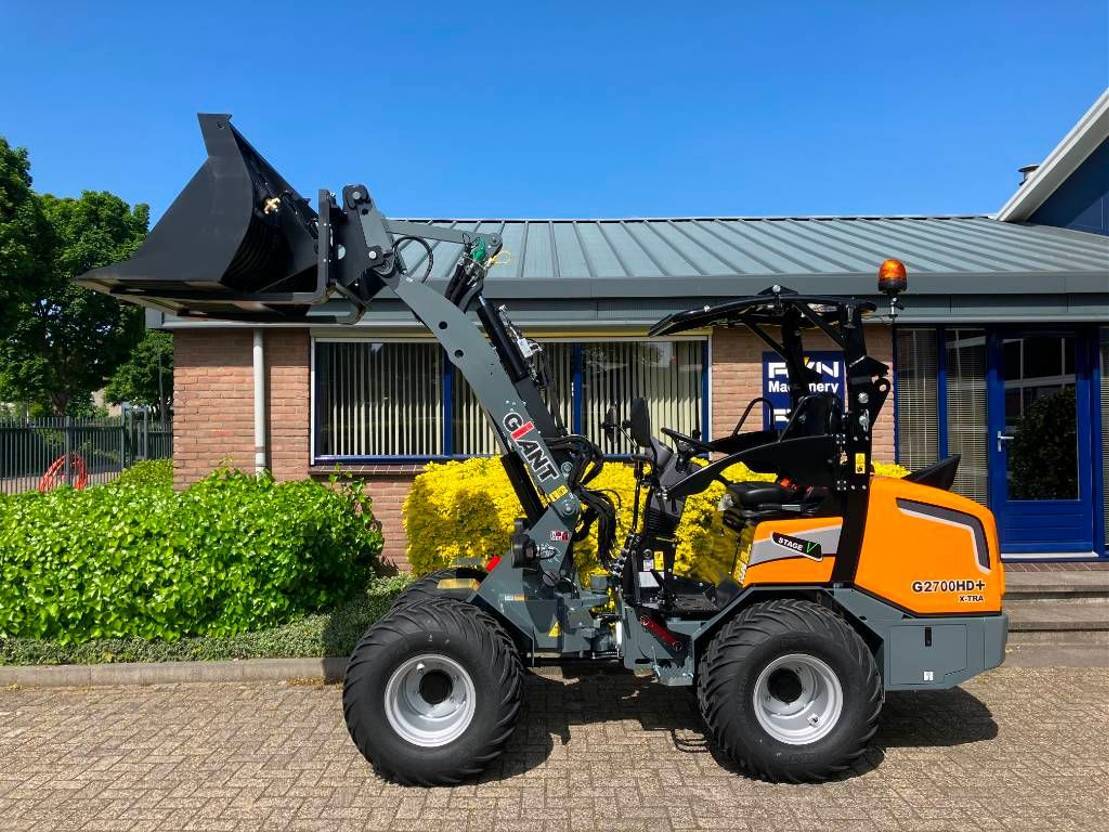 Giant G 2700 X-tra HD + - Utovarivač točkaš: slika 2 Giant G 2700 X-tra HD + - Utovarivač točkaš: slika 2