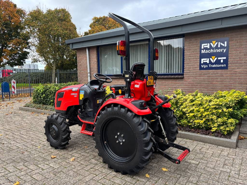 Kioti CK 3310 HST - Mali traktor: slika 3 Kioti CK 3310 HST - Mali traktor: slika 3