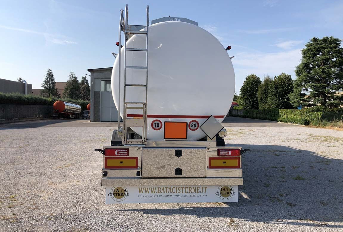 Bata CISTERNA MODELLO CHIMICA L4BH 33.000LT NUOVA - Poluprikolica cisterna: slika 3 Bata CISTERNA MODELLO CHIMICA L4BH 33.000LT NUOVA - Poluprikolica cisterna: slika 3